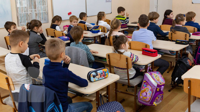 Guvernul a aprobat: Sprijinul financiar unic pentru elevi în valoare de 1000 de lei va fi disponibil din 4 septembrie Guvernul a aprobat: Sprijinul financiar unic pentru elevi în valoare de 1000 de lei va fi disponibil din 4 septembrie