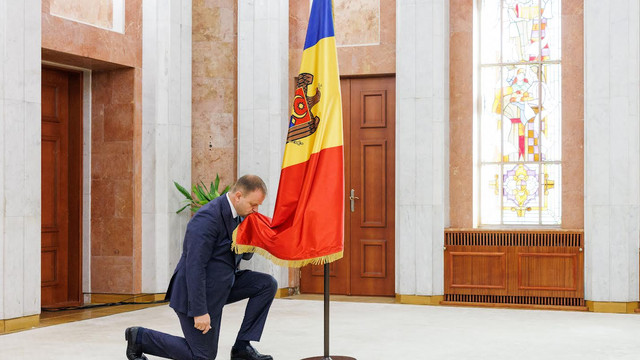 Noul vicepremier pentru reintegrare a fost învestit în funcție Noul vicepremier pentru reintegrare a fost învestit în funcție