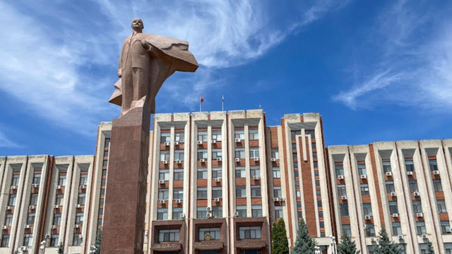 Menținerea păcii în stânga Nistrului și dialogul cu Tiraspolul, prioritățile noului vicepremier
Menținerea păcii în stânga Nistrului și dialogul cu Tiraspolul, prioritățile noului vicepremier