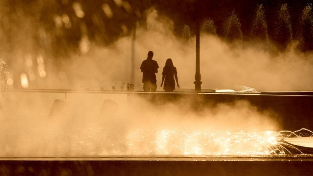 Valul de căldură se intensifică în Grecia, iar lipsa apei a devenit o sursă de îngrijorare. Temperaturile se apropie de 45 de grade Celsius
 Valul de căldură se intensifică în Grecia, iar lipsa apei a devenit o sursă de îngrijorare. Temperaturile se apropie de 45 de grade Celsius