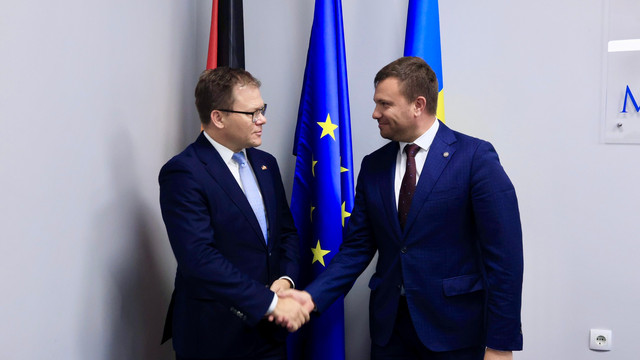 Germania continuă să sprijine parcursul european al R. Moldova, inclusiv prin implementarea proiectelor care protejează mediul ambiant. Întrevedere la Chișinău între miniștrii mediului din Germania și R. Moldova Germania continuă să sprijine parcursul european al R. Moldova, inclusiv prin implementarea proiectelor care protejează mediul ambiant. Întrevedere la Chișinău între miniștrii mediului din Germania și R. Moldova