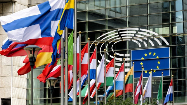 Statele Uniunii Europene au aprobat contra-tarife la bunuri americane în valoare de 93 de miliarde euro (Reuters)
Statele Uniunii Europene au aprobat contra-tarife la bunuri americane în valoare de 93 de miliarde euro (Reuters)