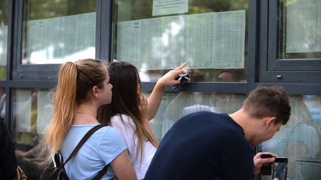 Rata de promovare la BAC depășește 79%, după sesiunea suplimentară Rata de promovare la BAC depășește 79%, după sesiunea suplimentară