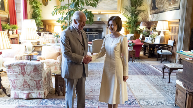 Maia Sandu s-a întâlnit cu Regele Charles al III-lea: „Sprijinul Marii Britanii ne dă încredere să mergem pe calea democrației”