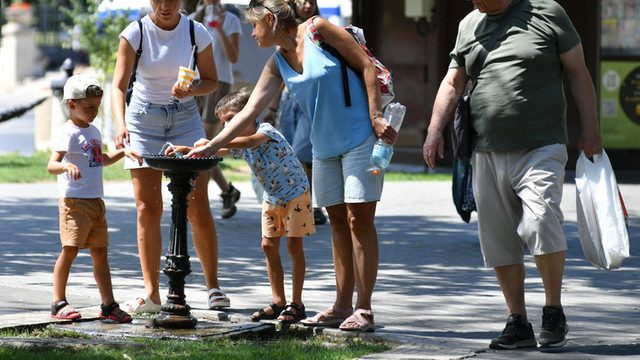 METEO | În următoarele 24 de ore vom parte de caniculă în timpul zilei și ploi slabe noaptea METEO | În următoarele 24 de ore vom parte de caniculă în timpul zilei și ploi slabe noaptea