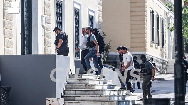 VIDEO | Primele imagini cu Plahotniuc și Țuțu reținuți în Grecia (CU SENS) VIDEO | Primele imagini cu Plahotniuc și Țuțu reținuți în Grecia (CU SENS)