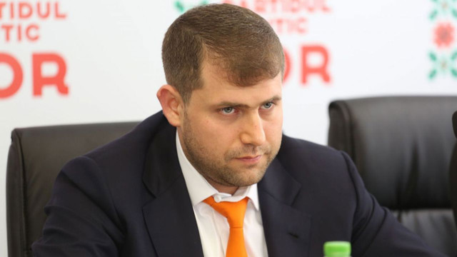 Conturile Blocului „Victoria” și ale mai multor politicieni asociați lui Șor vor fi blocate
Conturile Blocului „Victoria” și ale mai multor politicieni asociați lui Șor vor fi blocate