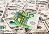 Euro se ieftinește la sfârșit de săptămână. Cât valorează dolarul 