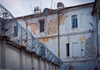 Deținuții nu vor mai putea folosi telefoane mobile și internet neautorizat. Regulamentul privind blocarea radiocomunicațiilor în penitenciare a fost publicat în „Monitorul Oficial”