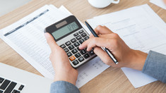 Pragul de restituire a TVA urcă la 70% pentru cei care utilizează e-Factura sau terminalul POS