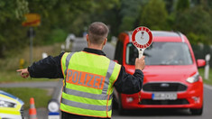 Germania anunță că va prelungi din nou controalele la frontiere
