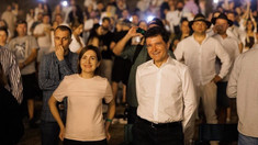 FOTO, VIDEO | Nicușor Dan, în vizită privată în Republica Moldova. S-a întâlnit cu Maia Sandu la un festival în Orhei