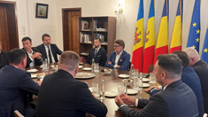 Discuții între autoritățile de la București și Chișinău despre gestionarea atacurilor hibride, combaterea dezinformării și a ingerințelor ruse, la Ambasada României 