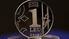 Leul se apreciază față de euro și dolar
