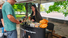 Mai multe târguri cu produse și mărfuri autohtone, deschise în acest weekend în sectoarele din Chișinău