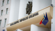 LIVE | Parlamentul se convoacă în sesiune specială. Noii judecători ai CC depun jurământul 