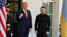 Volodimir Zelenski a ajuns la Washington, pentru întâlnirea cu Donald Trump. Între timp, Rusia a atacat din nou Ucraina cu rachete balistice
