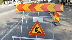 Trafic suspendat total pe strada Nicolae Costin. Cum va circula transportul public 