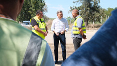 Premierul Recean a inspectat lucrările de reabilitare a drumurilor în raionul Leova: „Investim în siguranța și mobilitatea cetățenilor” (FOTO)

