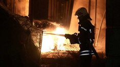 Peste 100.000 de consumatori din Ucraina se confruntă cu pene de curent după atacurile Rusiei, anunță Zelenski
