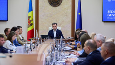 ELECTORALA 2025 | Cine sunt membrii Guvernului Recean care își suspendă activitatea pe perioada campaniei electorale pentru alegerile parlamentare