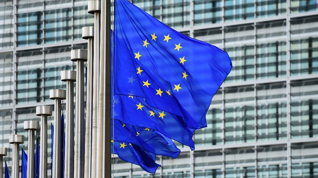 Zeci de state europene, inclusiv România, doresc împrumuturi pentru cheltuieli de apărare Zeci de state europene, inclusiv România, doresc împrumuturi pentru cheltuieli de apărare