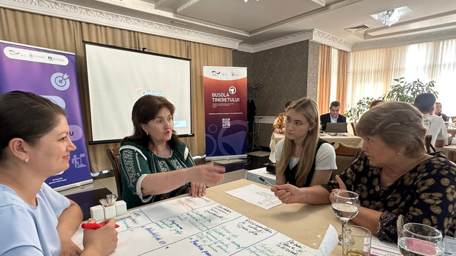 Tineri din Republica Moldova, sprijiniți de profesioniști din diasporă prin programul de mentorat „Busola Tineretului” Tineri din Republica Moldova, sprijiniți de profesioniști din diasporă prin programul de mentorat „Busola Tineretului”
