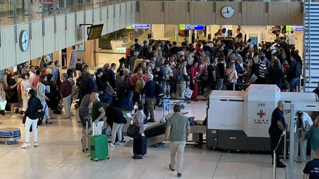Trafic record pe Aeroportul din Chișinău în luna iulie: Peste 700 de mii de pasageri și creștere de 45% față de anul trecut. Care au fost cele mai solicitate destinații 
