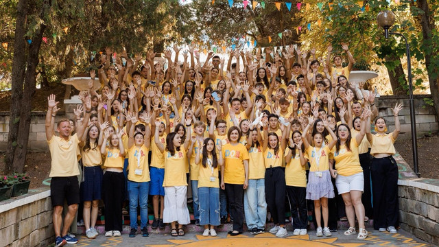 Maia Sandu, la întâlnire cu participanții taberei DOR: „Republica Moldova vă așteaptă mereu cu brațele deschise”
