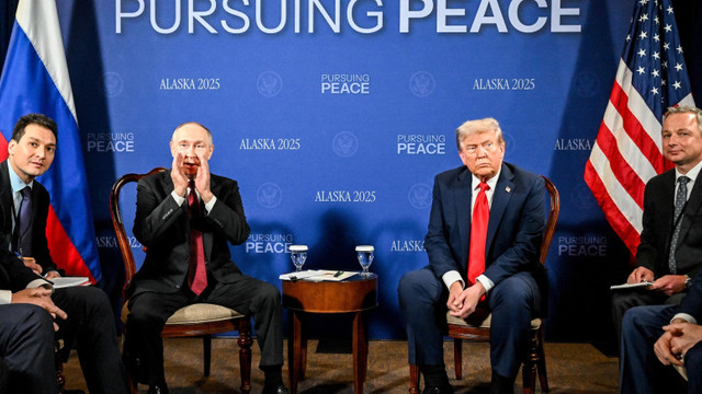 Vladimir Putin, întrebat dacă va mai ucide civili, la începutul summitului din Alaska. Reacția liderului rus