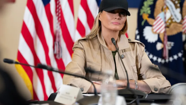 Ce era în scrisoarea pe care Melania Trump i-a scris-o lui Putin și l-a rugat pe soțul său să i-o înmâneze