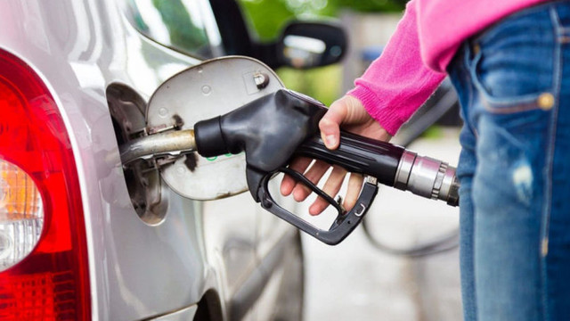 Carburanții auto se scumpesc după o perioadă de scădere. Noile prețuri afișate de ANRE