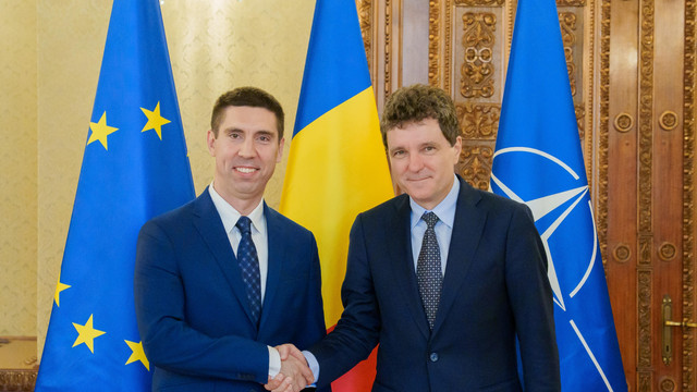 Mihai Popșoi, întrevedere cu președintele român Nicușor Dan. Proiectele bilaterale și alegerile parlamentare din R. Moldova, pe agenda discuțiilor
Mihai Popșoi, întrevedere cu președintele român Nicușor Dan. Proiectele bilaterale și alegerile parlamentare din R. Moldova, pe agenda discuțiilor