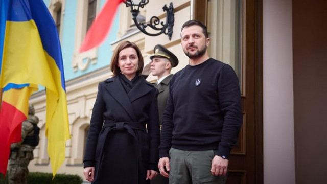 Volodimir Zelenski a felicitat Republica Moldova de Ziua Independenței: „Apreciem foarte mult strânsa cooperare dintre națiunile noastre” Volodimir Zelenski a felicitat Republica Moldova de Ziua Independenței: „Apreciem foarte mult strânsa cooperare dintre națiunile noastre”