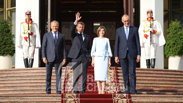 Liderii Franței, Germaniei și Poloniei, mesaj puternic de sprijin european, transmis la Chișinău: „Republica Moldova astăzi este o țară care și-a ales direcția și merge înainte” Liderii Franței, Germaniei și Poloniei, mesaj puternic de sprijin european, transmis la Chișinău: „Republica Moldova astăzi este o țară care și-a ales direcția și merge înainte”
