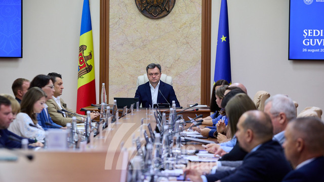 ELECTORALA 2025 | Cine sunt membrii Guvernului Recean care își suspendă activitatea pe perioada campaniei electorale pentru alegerile parlamentare ELECTORALA 2025 | Cine sunt membrii Guvernului Recean care își suspendă activitatea pe perioada campaniei electorale pentru alegerile parlamentare