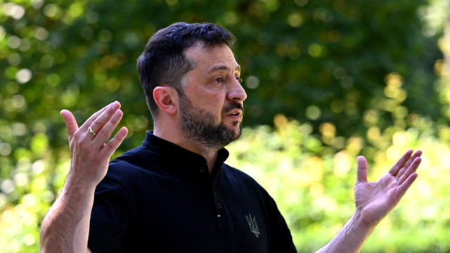 Zelenski respinge propunerea pentru o zonă-tampon cu Rusia: „Nu reflectă realitățile războiului modern” Zelenski respinge propunerea pentru o zonă-tampon cu Rusia: „Nu reflectă realitățile războiului modern”