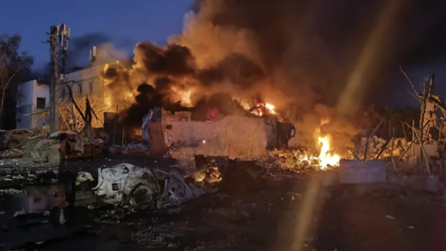 Atac rusesc cu drone peste noapte în Odesa: „Infrastructura esențială funcționează pe generatoare” (VIDEO) Atac rusesc cu drone peste noapte în Odesa: „Infrastructura esențială funcționează pe generatoare” (VIDEO)