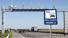 Se scumpește Rovinieta. Șoferii plătesc de astăzi cu un euro mai mult pentru o zi
