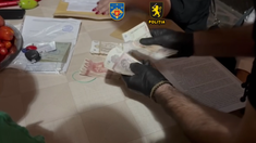 VIDEO | Percheziții la organizația criminală „Kitaeț”. Oamenii legii au ridicat bunuri în valoare de peste 2 milioane de lei