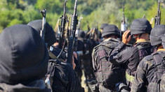 Exerciții cu focuri de armǎ și explozii la Buiucani, desfășurate de polițiștii BPDS „Fulger”. Oamenii legii îndeamnă cetățenii să nu răspândească informații false 