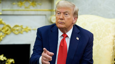 Trump spune că este pregătit să treacă la o nouă etapă de sancțiuni împotriva Rusiei
