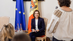 Maia Sandu, la întâlnire cu cetățenii Republicii Moldova din Strasbourg: „Mi-au spus cât de mult își doresc să-și vadă țara liberă și prosperă, parte a UE” 