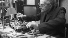 Ora de muzică | Theremin - primul instrument muzical electronic (audio)
