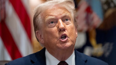 Donald Trump denunță încălcarea de către Rusia a spațiului aerian al Poloniei

