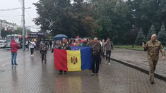 Marș împotriva federalizării Republicii Moldova. Veteranii Războiului de pe Nistru au scandat: „Armata rusă, afară!”, „Nu federalizării!”