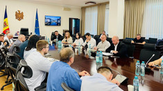 Proceduri simplificate și digitalizare pentru transportatorii rutieri de marfă începând cu 2026