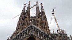 Sagrada Familia este gata să-și ridice cel mai înalt turn și să devină cea mai înaltă biserică din Europa