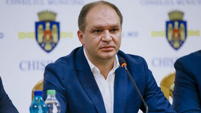 Ion Ceban și-a suspendat activitatea de primar al municipiului Chișinău pe durata campaniei electorale
Ion Ceban și-a suspendat activitatea de primar al municipiului Chișinău pe durata campaniei electorale