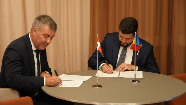 Dorin Junghietu a semnat un memorandum de înțelegere cu Danemarca pentru promovarea energiei regenerabile și a eficienței energetice Dorin Junghietu a semnat un memorandum de înțelegere cu Danemarca pentru promovarea energiei regenerabile și a eficienței energetice